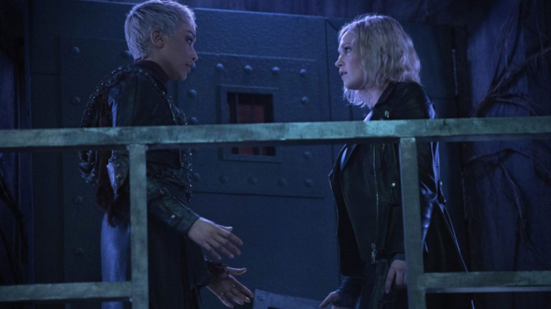 die 100 715 das sterben des lichts clarke griffin eliza taylor tati gabrielle gaia