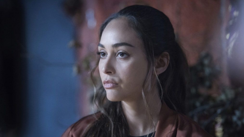 Рейвънът е морално сив в суспензивно 'The 100' (RECAP)