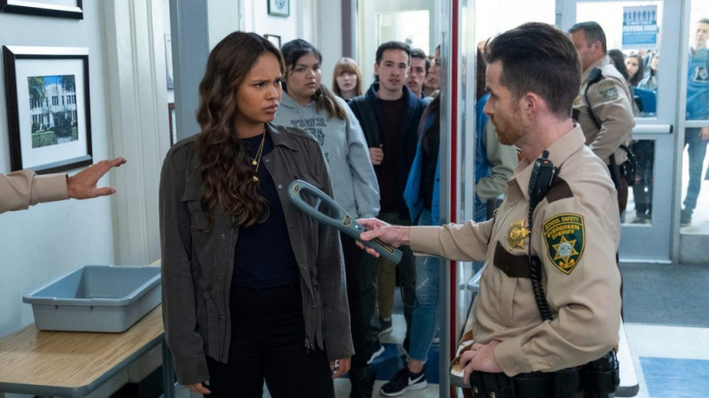 13 Grund warum Staffel 4 Folge 1 Jessica Alisha Boe
