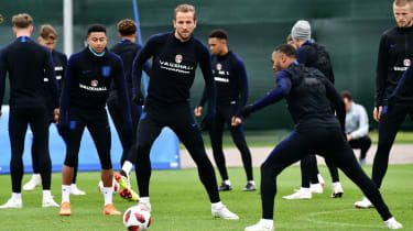 VM-sidste 16: Colombia vs England startkampe, forudsigelser, odds, TV