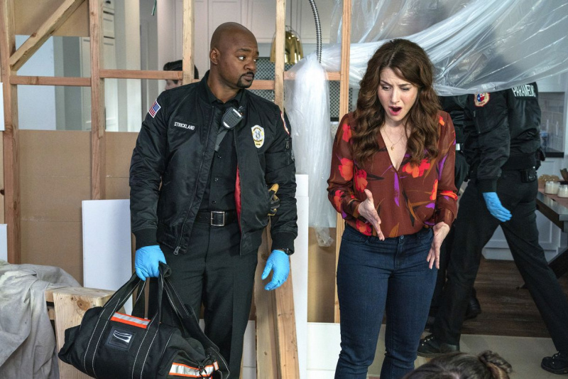 Erin Karpluk 911 Lone Star Crossover Pepper