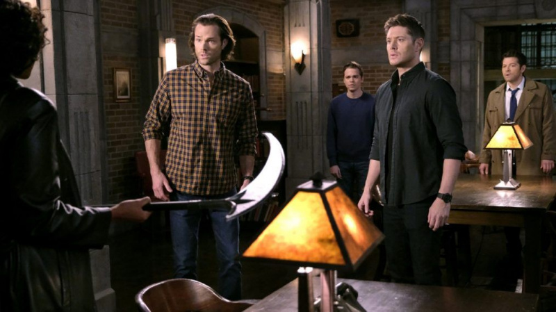 Vale la pena guardare: 'Prodigal Son' e '9-1-1' Return, New Night for 'Supernatural,' HBO's 'Plot' e 'Brilliant Friend'