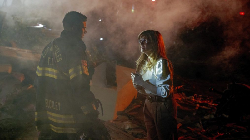 '9-1-1' Boss on Buck & Abby, Maddie's Happy News, Athena Struggle un vairāk