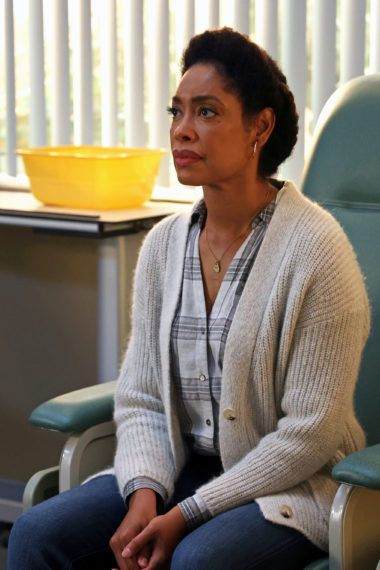 Gina Torres Tommy Vega 911 Lone Star Stagione 2 Episodio 13