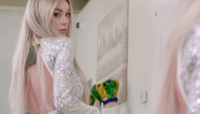 Yara em um vestido de noiva, 90 Day Fiancé