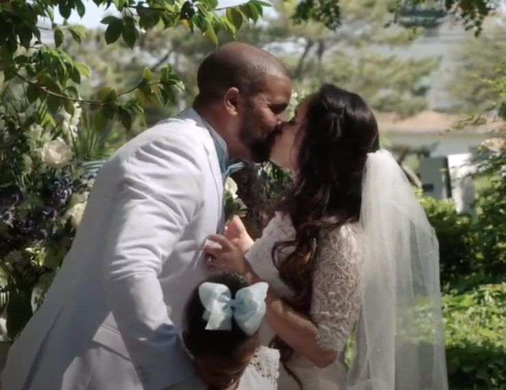 Hazel, Tarik und Auri an ihrem Hochzeitstag, 90-Tage-Verlobter