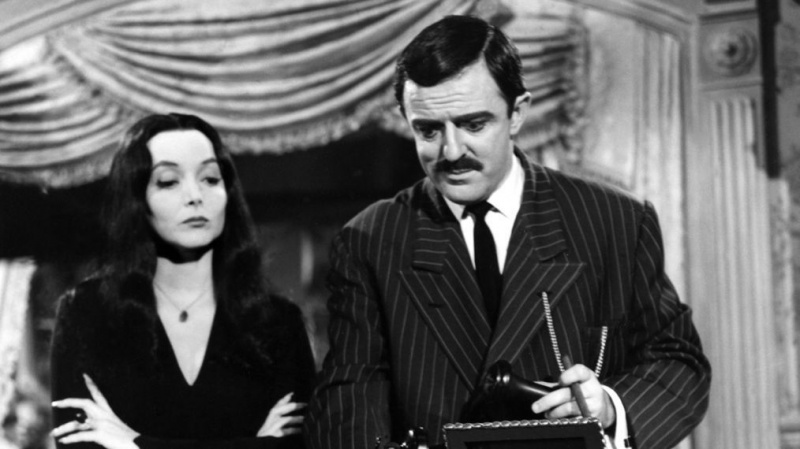 Revisite 'A Família Addams' - Transmita todos os 64 episódios agora no Amazon Prime Video
