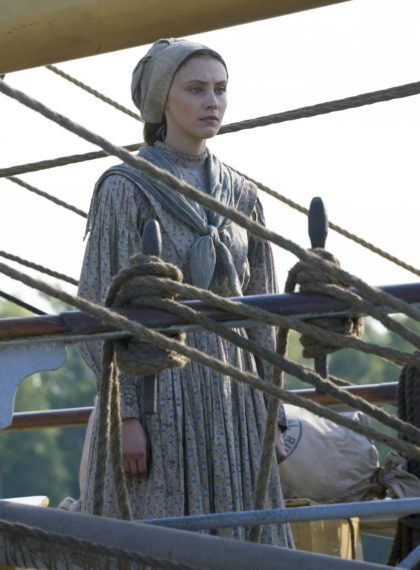 Sarah Gadon alias Grace Marks