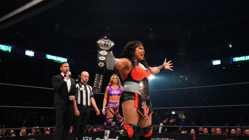 Nyla Rose habla sobre lo que significa ser campeona femenina de AEW para ella y su representación trans