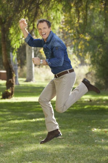 Apresentador da temporada 32 da The Amazing Race, Phil Keoghan