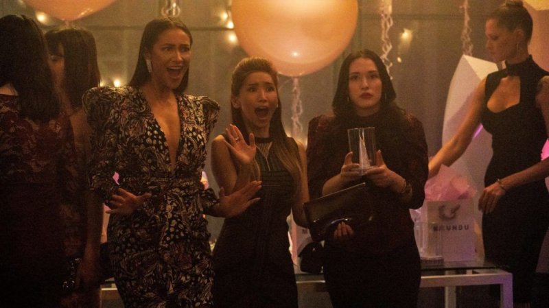 Dollface, primeira temporada, Shay Mitchell Brenda Song Kat Dennings