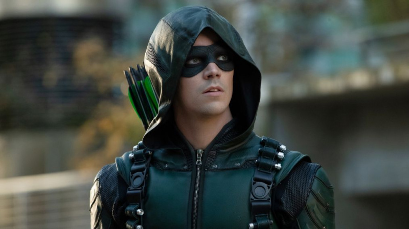 Stefans Amēls, Granta Gustina un Melisas Benoistu ķircināšanās, ko sagaidīt 'Elseworlds'