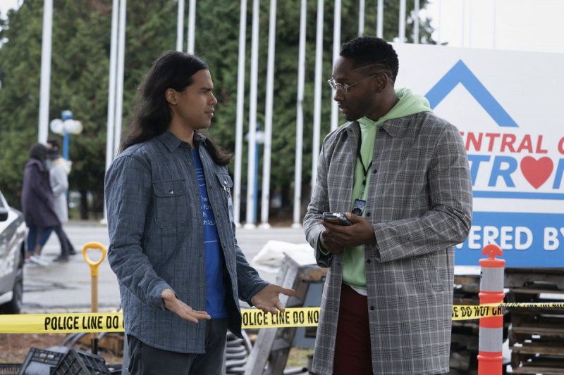 O Flash Carlos Valdes Brandon McKnight