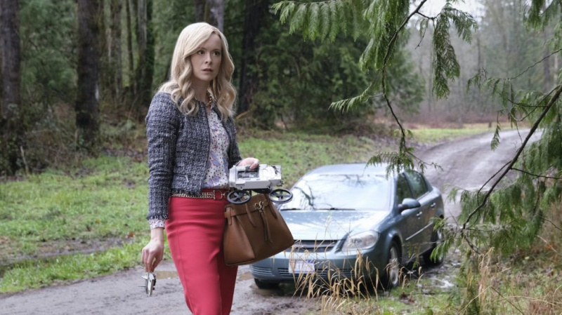 ‘Supergirl’: Eliza Helm em How She Sank Her Claws Into Cat Grant