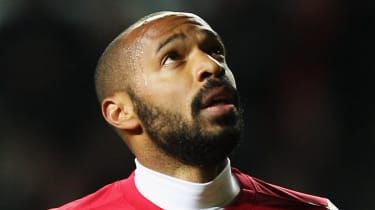 Thierry Henry odchádza do dôchodku: jeho päť najväčších gólov Arsenalu - video