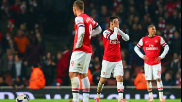 El Arsenal roto se enfrenta al Manchester City mientras la carrera por el título avanza