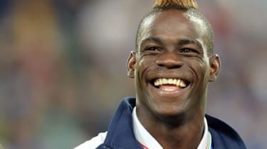 Chelsea hakee Balotellia, Inter tekee tarjouksen Arsenal-parista