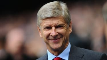 Arsenal odhalil 120 milionů liber „přestupového koťátka“, je Van Persie nejvyšší cíl?