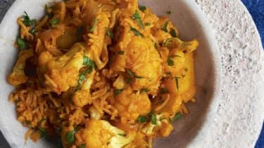 Reteta: Biryani cu cartofi si conopida