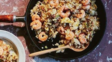 Karikari okoge no yakimeshi (stekt ris med krispiga bitar) recept från Your Home Izakaya av Tim Anderson