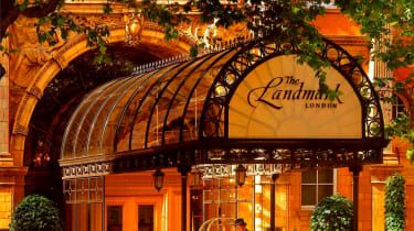 Opera spremlja izvrstno večerjo v hotelu Landmark London s petimi zvezdicami