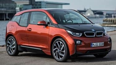BMW i3 hečbeks: jautrs un gudrs, taču dārgs pirkums