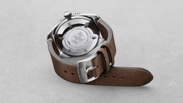 01 733 7707 4084-Set LS — Oris Movember Edition