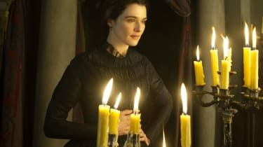 My Cousin Rachel recenserar: En 'triumferande' uppdatering av klassisk gotisk thriller