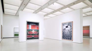 instalační-obrazy-_-andreas-gursky-at-hayward-gallery-25-leden-22-duben-2018-_-credit-ralph-goertz.jpg