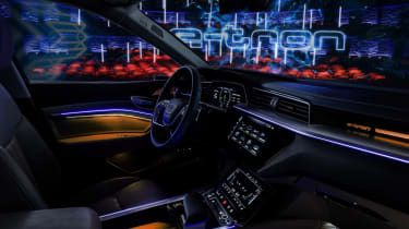 Prototipul Audi e-tron pe scena din Royal Danish Playhouse din Copenhaga