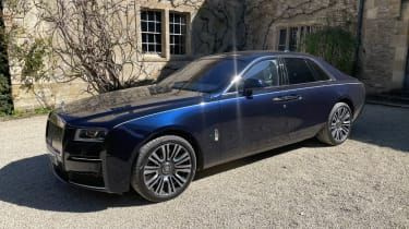 Nya Rolls-Royce Ghost provkörning: ta en lyxig tur med magisk matta