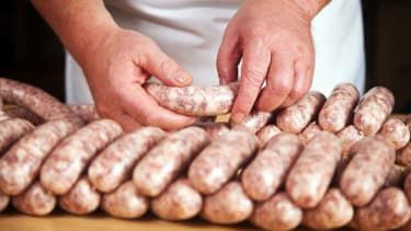 Домашна наденица.