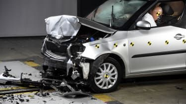 Euro NCap descoperă piese „suspecte” montate pe mașinile de test de impact