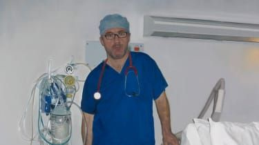 Autoportrét ako chirurg: esteticky nevýrazný