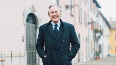 Caruso Umberto Angeloni: Všestranná bunda