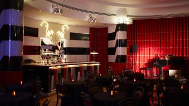The Crazy Coqs: klases akts