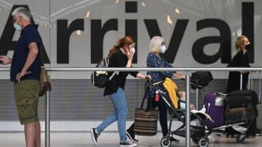 Razložena so nova poenostavljena pravila potovanja v Združeno kraljestvo