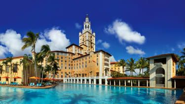 Отзив за хотел Biltmore: емблематичен хотел във Флорида, потънал в блясък на Стария свят