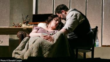 O revival ENO de La Bohème dos anos 1930 de Miller 'imensamente comovente'