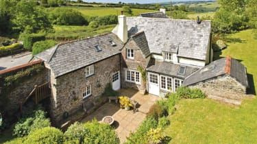cornwall-penvith-farmhouse_main.jpg