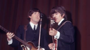George Harrison in Paul McCartney na odru