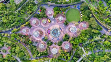 hr_stb39140_gardens.jpg