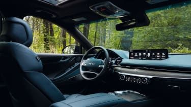 Interiorul Genesis G80
