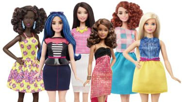 Obrátia sa nové „realistické“ typy tela Barbie?