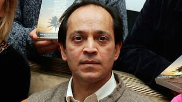 Vikram Seth poprosił o zwrot 1,7 miliona dolarów zaliczki „Odpowiednia dziewczyna”