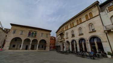 Hermoso cuartel general: una guía de Pula