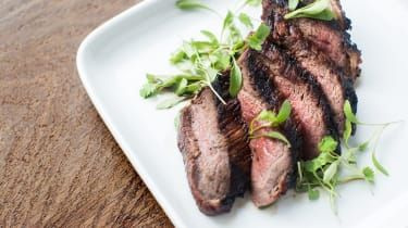 Vlees de buren: Restaurantreview van Hanger & Cellar