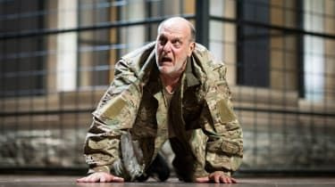 titus-andronicus-photo-by-helen-maybanks-rsc_222274.jpg