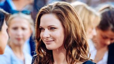 NEW YORK, NY - 27. JULI: Rebecca Ferguson deltager i Mission Impossible - Rogue Nation New York-premieren på Duffy Square på Times Square den 27. juli 2015 i New York City.(Foto af Grant Lam