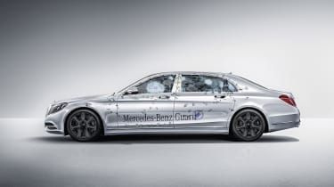 Mercedes revela limusina Maybach a prueba de balas